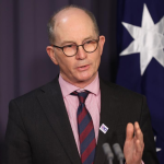 Úc quyết định rút ngắn thời gian tiêm mũi vắc xin tăng cường