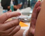 Úc: Trẻ em 12 tuổi có thể tiêm vắc xin Covid-19 mà không cần sự đồng ý của phụ huynh