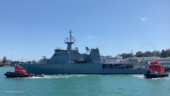 Úc, New Zealand cho tàu tiếp viện Tonga vì thiếu nước sạch trầm trọng