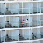 Hồng Kông cấm các chuyến bay từ Úc