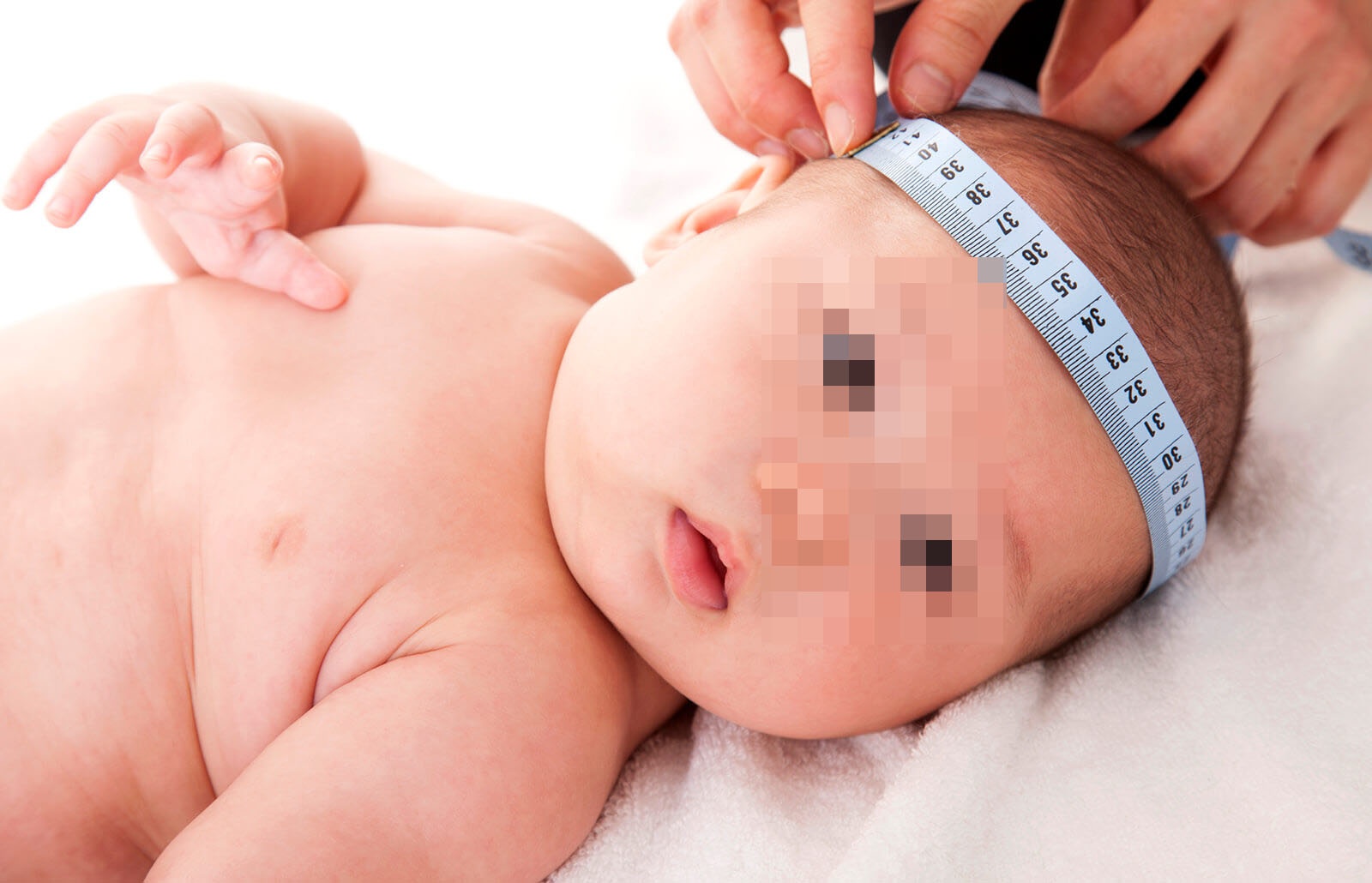 Trào lưu đội khuôn đầu cho trẻ sơ sinh tạo “tướng quý nhân” nở rộ ở Trung Quốc