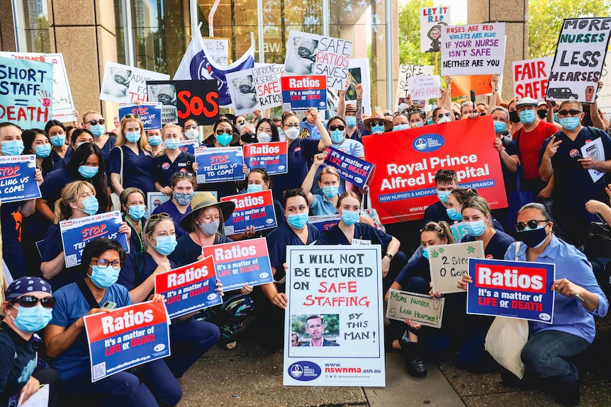 Hàng nghìn y tá biểu tình qua khu trung tâm của Sydney