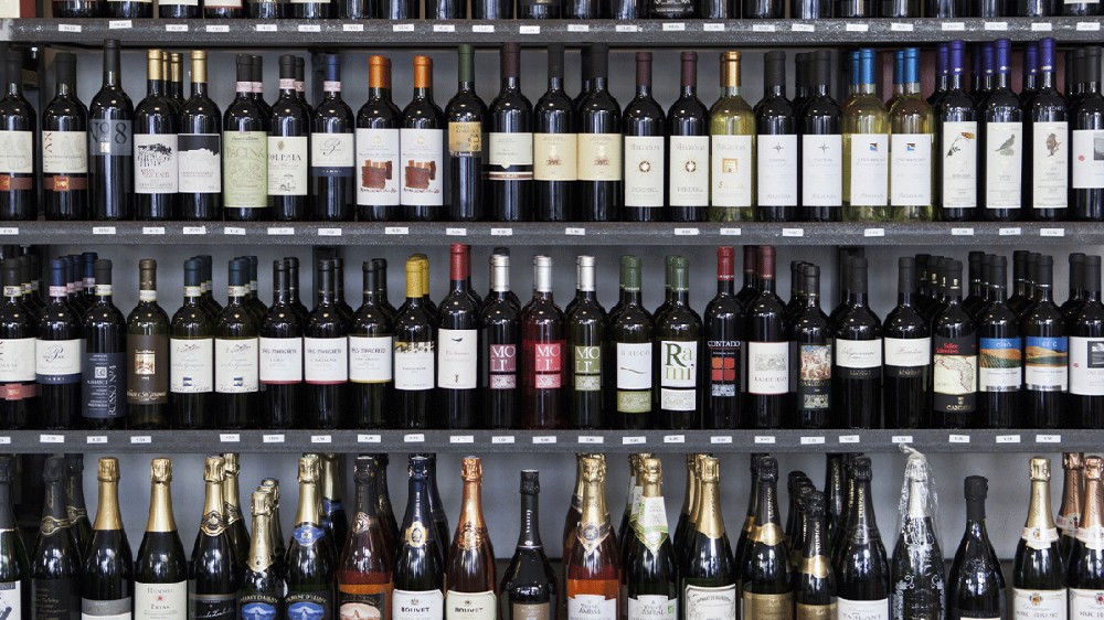 Doanh số bán rượu của Úc tăng mạnh trong đại dịch COVID-19